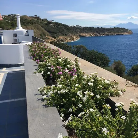 Mira Capri Aparthotel Procida