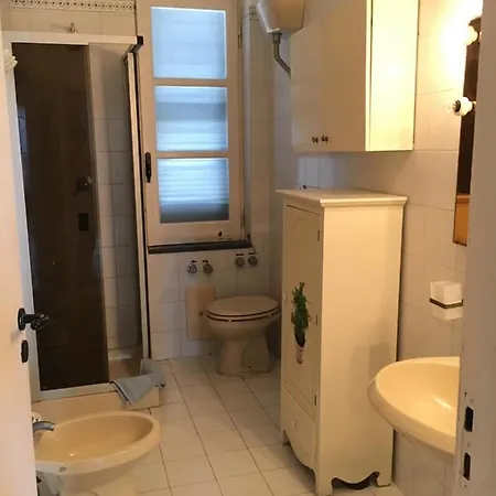 Aparthotel Mira Capri *