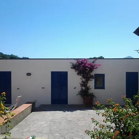 Mira Capri * Procida