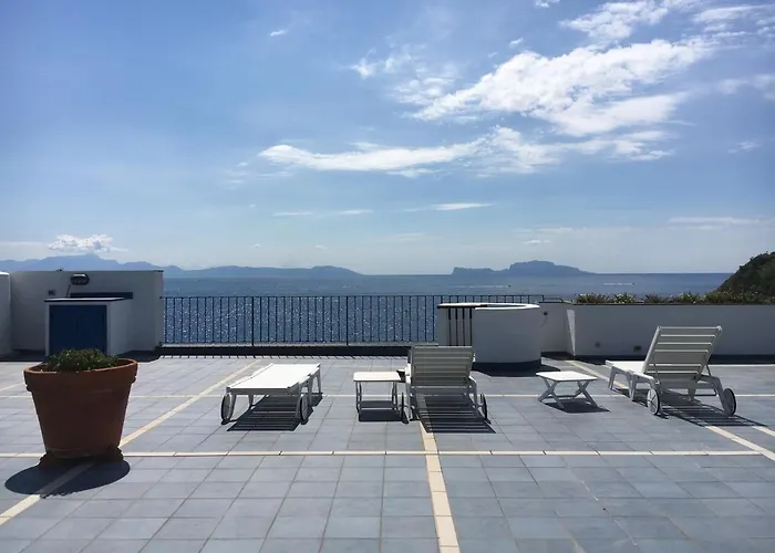 Apart-hotel Mira Capri *