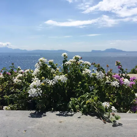 Lägenhetshotell Mira Capri Procida